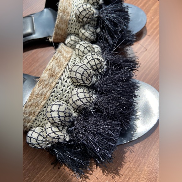 IPEKYOL Boho Sandal - Picture 10 of 14